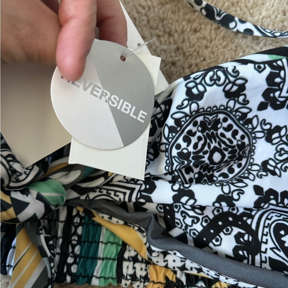 Becca handkerchief reversible top - Picture 5 of 9